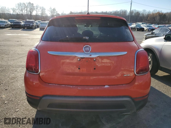 2018 FIAT 500X Trekking z VIN ZFBCFYCB6JP682871, wystawiony jako Copart lot #82798284 z przebiegiem 67 764 mil mil oraz Szkody całkowita. Historia ofert i sprzedaży dostępna na DreamBid. Obrazek 6.