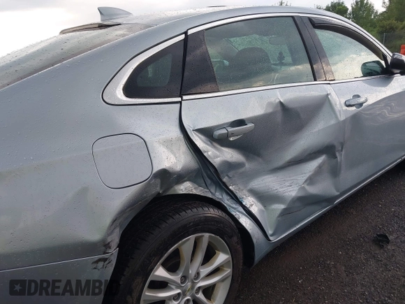 2018 Chevrolet Malibu LT with VIN 1G1ZD5ST6JF126953, listed as a IAAI auction lot 42680514 with 82,230 mi miles and . Bid and sale history available at DreamBid. Image 6.