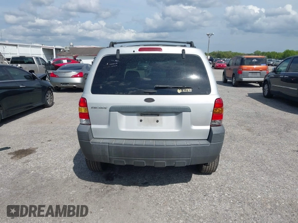 2005 Ford Escape XLS Value with VIN 1FMYU02Z35KD87671, listed as a IAAI auction lot 41880824 with 278,689 mi miles. Bid and sale history available at carsss.com. Image 16.