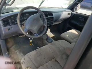 1997 Toyota T100 SR5 with VIN JT4UN24D8V0043620, listed as a Copart auction lot 86747534 with 185,470 mi miles and Salvage Title. Bid and sale history available at DreamBid. Image 8.