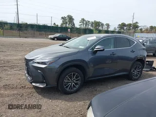 2023 Lexus NX 350 Premium z VIN 2T2GGCEZ8PC024142, wystawiony jako IAAI lot #42101751 z przebiegiem 34 449 mil mil oraz . Historia ofert i sprzedaży dostępna na DreamBid. Obrazek 14.