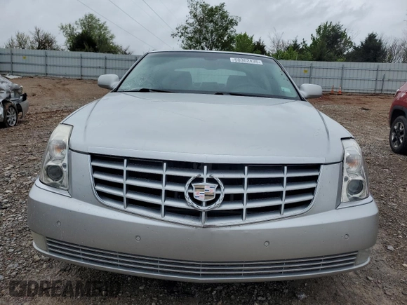 2010 Cadillac DTS w/1SC with VIN 1G6KD5EY0AU136019, listed as a Copart auction lot 50362435 with 150,275 mi miles and Salvage Title. Bid and sale history available at carsss.com. Image 5.