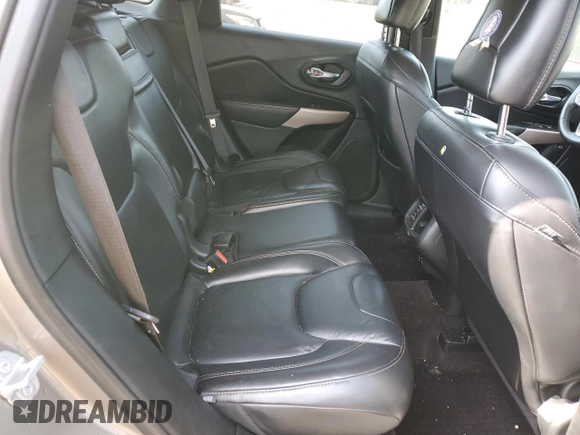 2017 Jeep Cherokee Latitude z VIN 1C4PJMCB3HW602710, wystawiony jako Copart lot #59660665 z przebiegiem 119 158 mil mil oraz Szkoda całkowita • Salvage title. Historia ofert i sprzedaży dostępna na DreamBid. Obrazek 11.