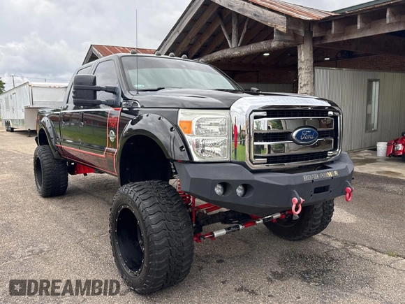 2011 Ford F-250 XL z VIN 1FT7W2BT4BEC66370, wystawiony jako Copart lot #56407075 z przebiegiem 97 025 mil mil oraz Czysty tytuł • Clean title. Historia ofert i sprzedaży dostępna na DreamBid. Obrazek 1.