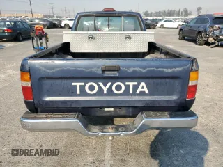 1994 Toyota Pickup DLX z VIN 4TARN81P6RZ225806, wystawiony jako Copart lot #41585065 z przebiegiem 138 719 mil mil oraz Czysty tytuł • Clean title. Historia ofert i sprzedaży dostępna na DreamBid. Obrazek 6.