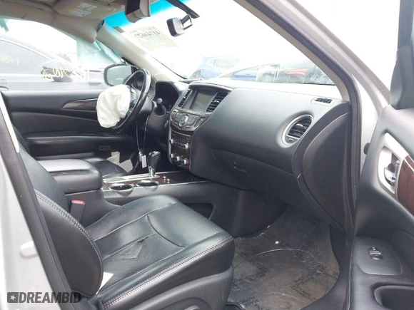2014 Nissan Pathfinder SV with VIN 5N1AR2MN6EC619425, listed as a IAAI auction lot 41744627 with 162,340 mi miles. Bid and sale history available at carsss.com. Image 5.