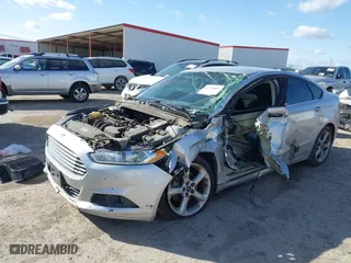 2016 Ford Fusion SE with VIN 3FA6P0H7XGR160247, listed as a IAAI auction lot 41720807 with 1 mi miles. Bid and sale history available at carsss.com. Image 17.