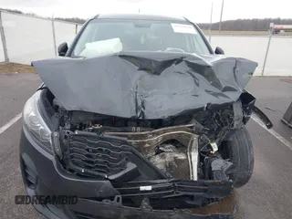 2019 Kia Sorento L with VIN 5XYPG4A32KG510776, listed as a IAAI auction lot 41716252 with 129,725 mi miles and . Bid and sale history available at carsss.com. Image 10.