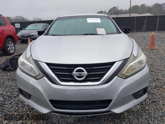 2017 Nissan Altima S z VIN 1N4AL3AP1HC115795, wystawiony jako IAAI lot #41523816 z przebiegiem 209 912 mil mil oraz . Historia ofert i sprzedaży dostępna na DreamBid. Obrazek 13.