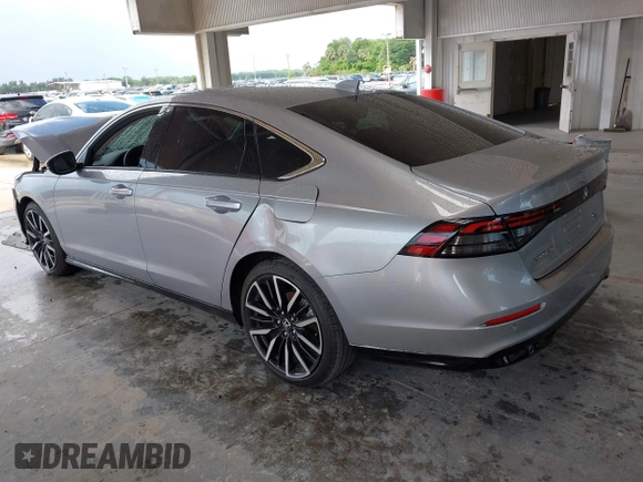2023 Honda Accord Touring with VIN 1HGCY2F87PA039060, listed as a IAAI auction lot 42382912 with 36,007 mi miles and . Bid and sale history available at DreamBid. Image 3.