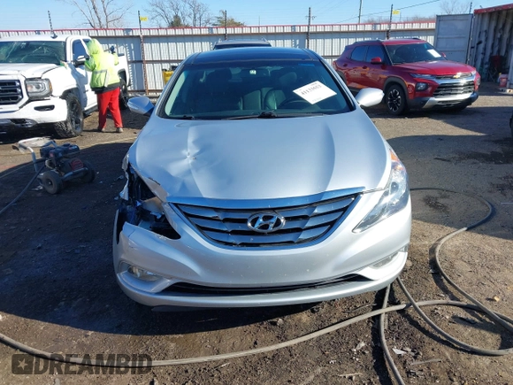 2013 Hyundai Sonata Limited with VIN 5NPEC4AB8DH805564, listed as a IAAI auction lot 41133553 with 99,410 mi miles and . Bid and sale history available at DreamBid. Image 12.