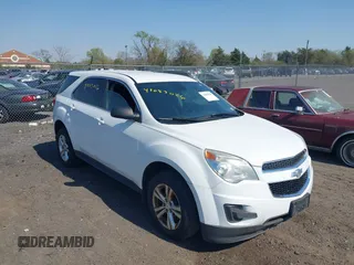 2013 Chevrolet Equinox LS z VIN 1GNALBEKXDZ129003, wystawiony jako IAAI lot #42083026 z przebiegiem 109 129 mil mil oraz . Historia ofert i sprzedaży dostępna na DreamBid. Obrazek 1.