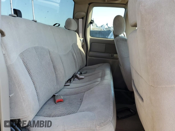 2001 Chevrolet Silverado 1500 LS with VIN 2GCEC19T011322644, listed as a Copart auction lot 52231035 with 234,521 mi miles and Salvage Title. Bid and sale history available at DreamBid. Image 10.