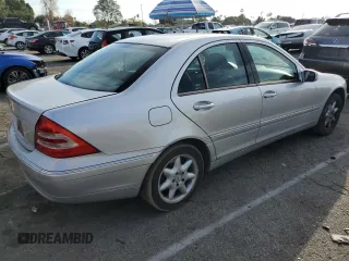 2003 Mercedes-Benz C 240 с VIN WDBRF61J43F336332, выставлен на аукционе Copart как лот 45718375 с пробегом 158 722 миль миль и Списание • Salvage title. История ставок и продаж доступна на DreamBid. Изображение 3.
