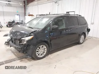 2015 Toyota Sienna XLE с VIN 5TDYK3DC0FS668602, выставлен на аукционе IAAI как лот 42301721 с пробегом 119 561 миль миль и . История ставок и продаж доступна на DreamBid. Изображение 18.
