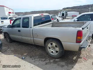 2006 Chevrolet Silverado 1500 LS with VIN 1GCEC19V16Z233584, listed as a IAAI auction lot 41664131 with 316,943 mi miles. Bid and sale history available at carsss.com. Image 15.