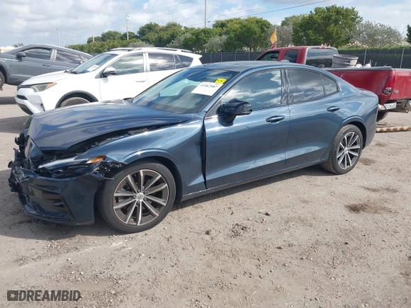 2021 Volvo S60 Momentum with VIN 7JR102FZ8MG119855, listed as a IAAI auction lot 41567087 with 10,626 mi miles. Bid and sale history available at carsss.com. Image 17.