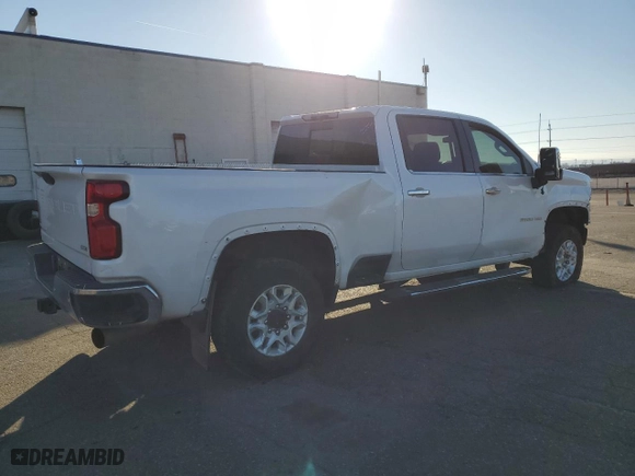 2021 Chevrolet Silverado 3500HD LTZ with VIN 1GC4YUEY5MF170471, listed as a Copart auction lot 89367555 with 39,347 mi miles and Salvage Title. Bid and sale history available at carsss.com. Image 3.