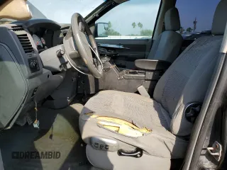 2008 Dodge 2500 SXT z VIN 3D7KS29D88G250992, wystawiony jako Copart lot #51451485 z przebiegiem 261 452 mil mil oraz Szkoda całkowita • Salvage title. Historia ofert i sprzedaży dostępna na DreamBid. Obrazek 7.