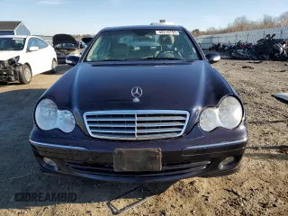 2005 Mercedes-Benz C 240 with VIN WDBRF81J75F601811, listed as a Copart auction lot 48210795 with 59,454 mi miles and Clean Title. Bid and sale history available at DreamBid. Image 5.