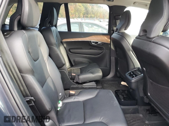 2022 Volvo XC90 Momentum with VIN YV4A221KXN1836374, listed as a Copart auction lot 73677533 with 7,766 mi miles and . Bid and sale history available at DreamBid. Image 10.