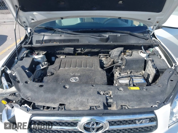 2008 Toyota RAV4 Ltd with VIN JTMBK31V085041130, listed as a IAAI auction lot 41786466 with 137,656 mi miles. Bid and sale history available at carsss.com. Image 10.