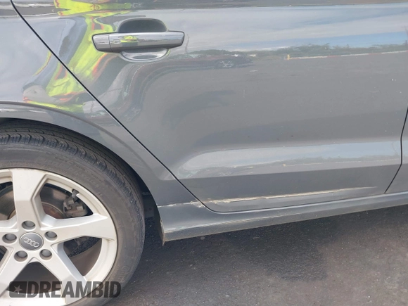 2019 Audi A3 Premium with VIN WAUAUGFF1K1011810, listed as a IAAI auction lot 41085240 with 51,644 mi miles and . Bid and sale history available at DreamBid. Image 17.