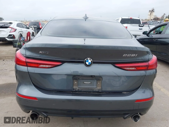 2021 BMW 2 Series 228i xDrive z VIN WBA73AK02M7H54202, wystawiony jako IAAI lot #42174722 z przebiegiem 44 109 mil mil oraz . Historia ofert i sprzedaży dostępna na DreamBid. Obrazek 16.