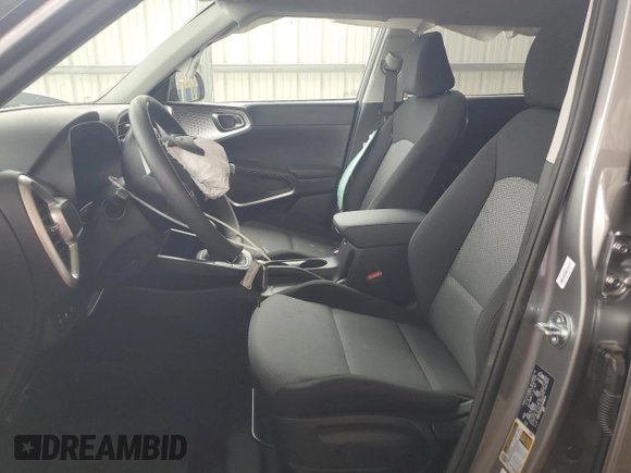 2025 Kia Soul LX with VIN KNDJ23AU1S7934874, listed as a Copart auction lot 54607165 with 7,784 mi miles and Clean Title. Bid and sale history available at DreamBid. Image 7.