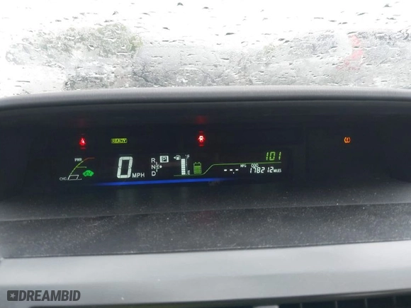 2014 Toyota Prius v Two with VIN JTDZN3EU3EJ002428, listed as a IAAI auction lot 42022125 with 178,212 mi miles. Bid and sale history available at carsss.com. Image 7.