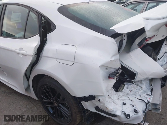 2025 Toyota Camry LE z VIN 4T1DAACK7SU152544, wystawiony jako IAAI lot #42489001 z przebiegiem 1 308 mil mil oraz . Historia ofert i sprzedaży dostępna na DreamBid. Obrazek 17.