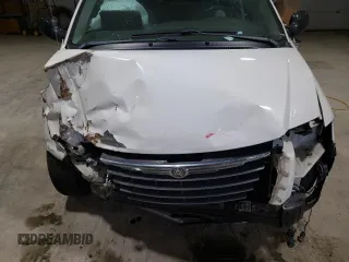 2005 Chrysler Town & Country Touring with VIN 2C4GP54L75R429838, listed as a Copart auction lot 45456964 with 157,996 mi miles and Salvage Title. Bid and sale history available at DreamBid. Image 12.