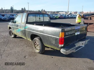 1993 Nissan Frontier z VIN 1N6SD16S9PC432779, wystawiony jako IAAI lot #41384962 z przebiegiem 189 422 mil mil oraz . Historia ofert i sprzedaży dostępna na DreamBid. Obrazek 3.