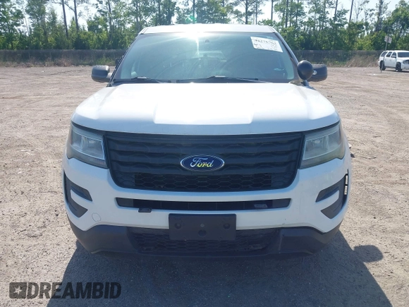 2017 Ford Police Interceptor Utility z VIN 1FM5K8ARXHGB93123, wystawiony jako IAAI lot #42276763 z przebiegiem 69 136 mil mil oraz . Historia ofert i sprzedaży dostępna na DreamBid. Obrazek 6.