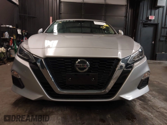 2022 Nissan Altima 2.5 SV with VIN 1N4BL4DV0NN312574, listed as a IAAI auction lot 41834345 with 27,238 mi miles. Bid and sale history available at carsss.com. Image 12.