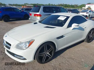 2012 Mercedes-Benz SLK 250 z VIN WDDPK4HA3CF036155, wystawiony jako IAAI lot #42319806 z przebiegiem 126 008 mil mil oraz . Historia ofert i sprzedaży dostępna na DreamBid. Obrazek 2.