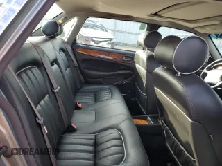 2003 Jaguar XJ 8 z VIN SAJDA14C83LF55424, wystawiony jako Copart lot #86324864 z przebiegiem 110 244 mil mil oraz Szkoda całkowita • Salvage title. Historia ofert i sprzedaży dostępna na DreamBid. Obrazek 10.