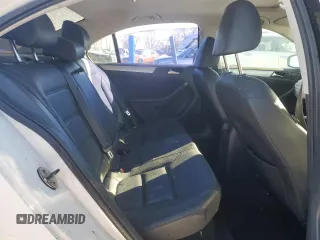 2011 Volkswagen Jetta SEL с VIN 3VWGX7AJ1BM006459, выставлен на аукционе Copart как лот 88080885 с пробегом 176 348 миль миль и Списание • Salvage title. История ставок и продаж доступна на DreamBid. Изображение 10.