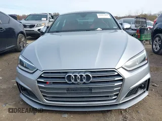 2019 Audi S5 Sportback Prestige z VIN WAUC4CF55KA011706, wystawiony jako IAAI lot #40804401 z przebiegiem 103 817 mil mil oraz . Historia ofert i sprzedaży dostępna na DreamBid. Obrazek 12.