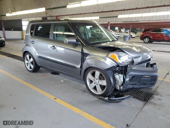 2011 Kia Soul ! with VIN KNDJT2A24B7222414, listed as a Copart auction lot 81518614 with 140,209 mi miles and Non Repairable. Bid and sale history available at carsss.com. Image 4.