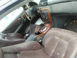 2001 Mercedes-Benz CL 500/600 z VIN WDBPJ75J81A013014, wystawiony jako IAAI lot #42376709 z przebiegiem Nie podano mil oraz . Historia ofert i sprzedaży dostępna na DreamBid. Obrazek 5.