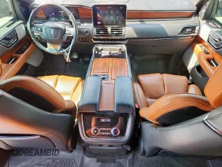 2019 Lincoln Navigator Reserve z VIN 5LMJJ2LT4KEL14574, wystawiony jako Copart lot #61821615 z przebiegiem 86 695 mil mil oraz Czysty tytuł • Clean title. Historia ofert i sprzedaży dostępna na DreamBid. Obrazek 8.