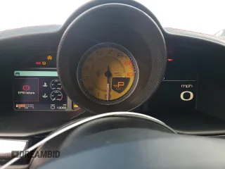 2010 Ferrari 458 Italia z VIN ZFF67NFA8A0176042, wystawiony jako Copart lot #74711994 z przebiegiem 13 056 mil mil oraz Nie do naprawy. Historia ofert i sprzedaży dostępna na DreamBid. Obrazek 9.