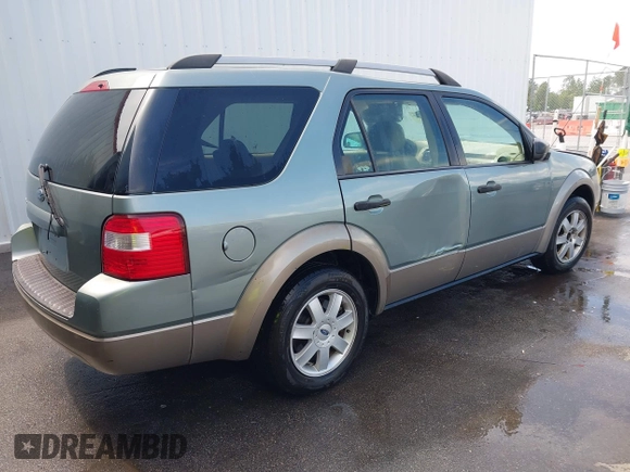 2005 Ford Freestyle SE z VIN 1FMZK01185GA41608, wystawiony jako IAAI lot #42088688 z przebiegiem 192 516 mil mil oraz . Historia ofert i sprzedaży dostępna na DreamBid. Obrazek 4.