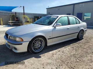 2000 BMW M5 z VIN WBSDE9342YBZ96884, wystawiony jako Copart lot #81061134 z przebiegiem 144 475 mil mil oraz Nie do naprawy. Historia ofert i sprzedaży dostępna na DreamBid. Obrazek 1.