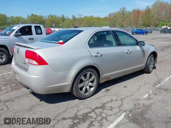 2010 Mercury Milan Premier z VIN 3MEHM0CG8AR661758, wystawiony jako IAAI lot #42170501 z przebiegiem Nie podano mil oraz . Historia ofert i sprzedaży dostępna na DreamBid. Obrazek 4.