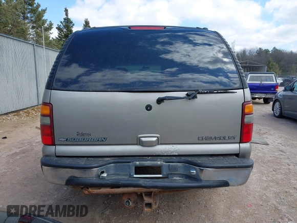 2002 Chevrolet Suburban LS with VIN 1GNFK16Z42J120730, listed as a IAAI auction lot 42021233 with 175,127 mi miles. Bid and sale history available at carsss.com. Image 17.