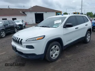 2017 Jeep Cherokee Sport z VIN 1C4PJLAB9HW503337, wystawiony jako IAAI lot #42379362 z przebiegiem 92 592 mil mil oraz . Historia ofert i sprzedaży dostępna na DreamBid. Obrazek 2.