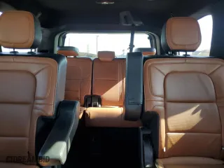 2019 Lincoln Navigator Reserve with VIN 5LMJJ2LT9KEL08933, listed as a Copart auction lot 47444895 with 61,856 mi miles and Salvage Title. Bid and sale history available at carsss.com. Image 10.