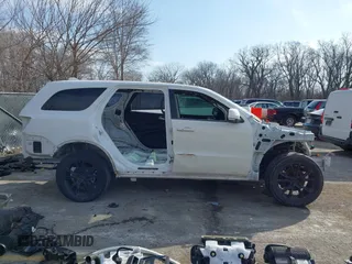 2018 Dodge Durango SRT with VIN 1C4SDJGJXJC219131, listed as a IAAI auction lot 41666668 with Not Provided miles and . Bid and sale history available at carsss.com. Image 13.